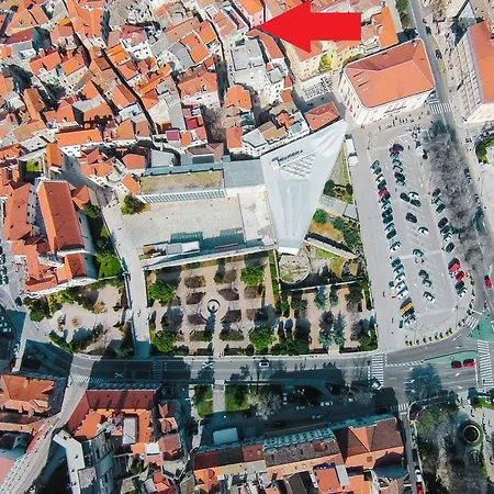 Center Apartamento *