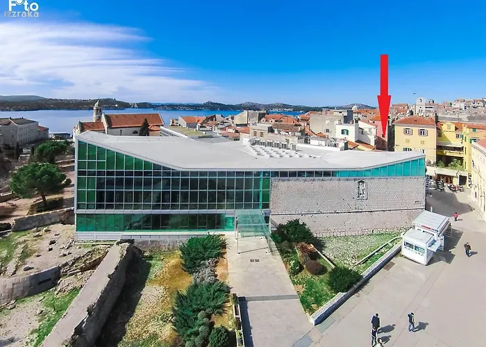 Top City Center Apartments